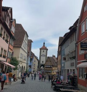 Read more about the article Entdecke Rothenburg ob der Tauber: Ein inspirierender Weg zur Veränderung