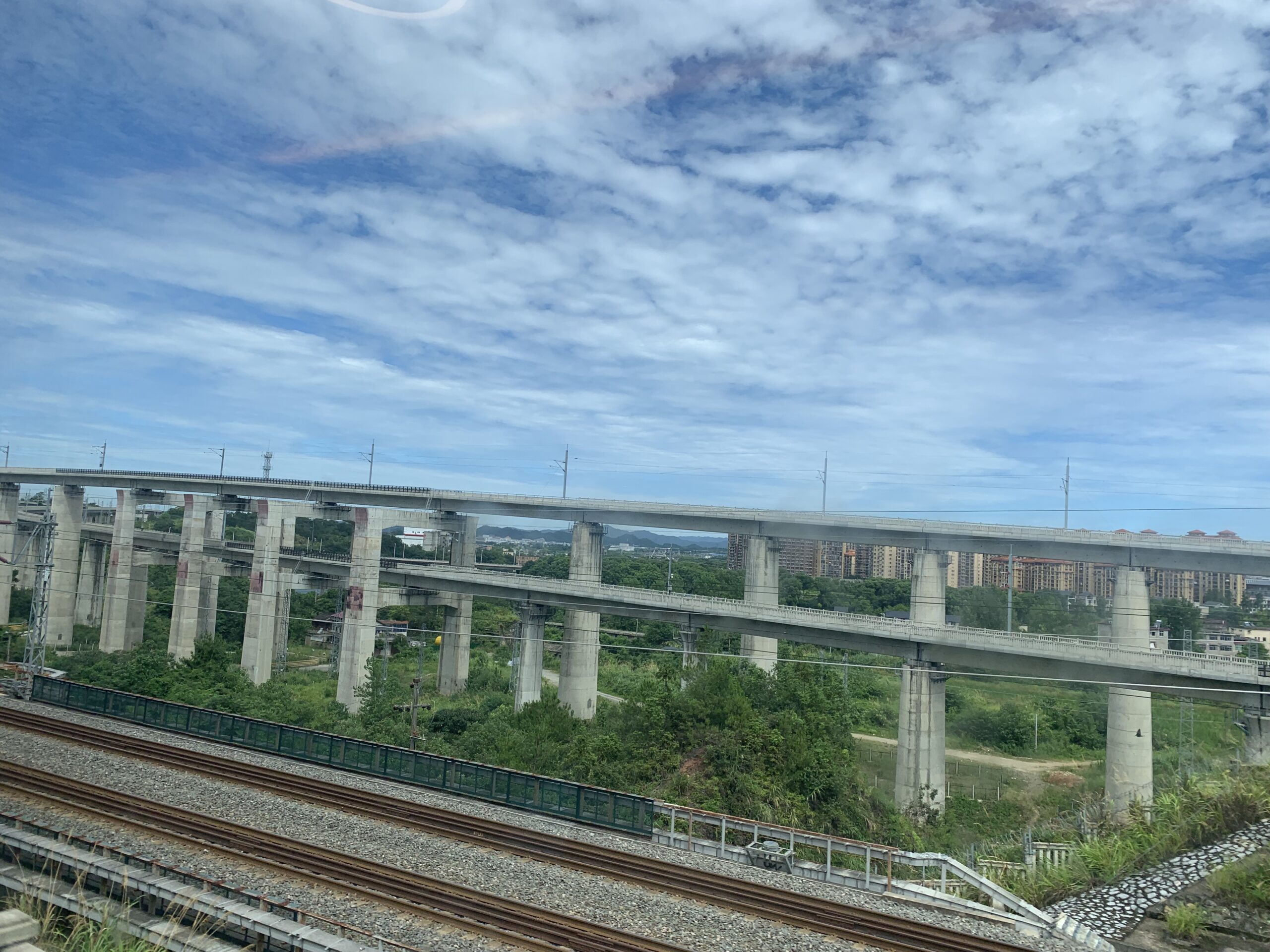 Read more about the article 《复兴诗路南行：让高铁听楚辞》——苏州南至广州东站