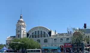 Read more about the article 《铁轨是直的，但文明永远在弯道超车》——北京中国铁道博物馆：正阳门馆 · 东郊馆