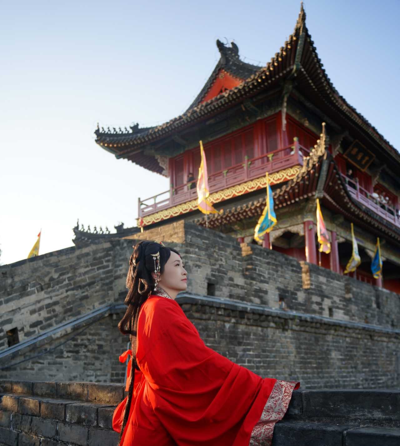 Read more about the article 《行走即祭｜楚国郡主战国袍·荆州古城》