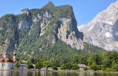 《水移动山体 ｜国王湖的後台》