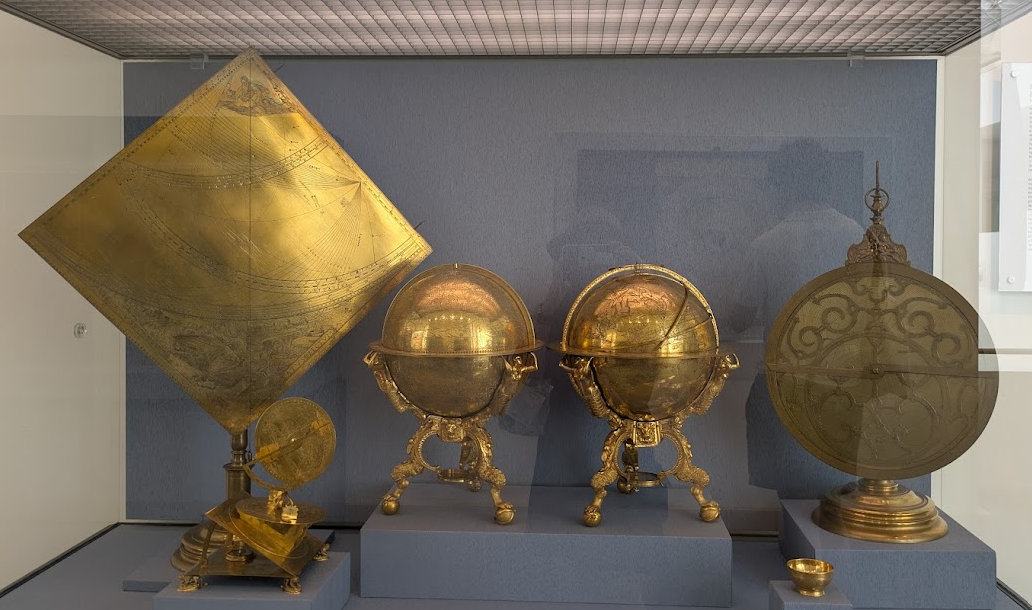 You are currently viewing 《文明如何开始测量世界｜纽伦堡・日耳曼国家博物馆》之二｜How Civilizations Began Measuring the World | Germanisches Nationalmuseum, Nurembergng German Heraldry Through Nuremberg’s Family Memorial Shields  | Germanisches Nationalmuseum, Nuremberg (II)