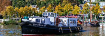 You are currently viewing 《HAFENDOCKTER：为什么汉堡港需要一艘医疗船？》｜HAFENDOCKTER: Why Does the Port of Hamburg Need a Medical Boat?