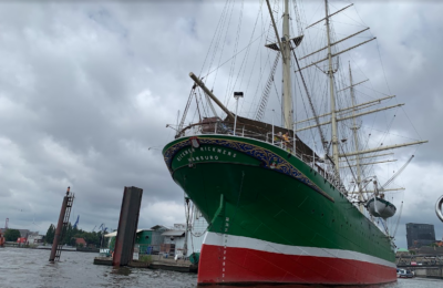 《RICKMER RICKMERS：为什么一艘帆船成为汉堡港的象征？》｜RICKMER RICKMERS: Why Has a Sailing Ship Become the Symbol of the Port of Hamburg?