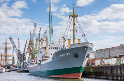 《BLEICHEN：为什么德国保存一艘运纸船？｜汉堡海事基金会》｜BLEICHEN: Why Does Germany Preserve a Paper Cargo Ship? | Hamburg Maritime Foundation