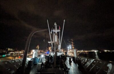 《游客离开以后：我在远洋货船 Cap San Diego 住了一夜》｜After the Visitors Leave: One Night Aboard the Ocean-Going Freighter Cap San Diego