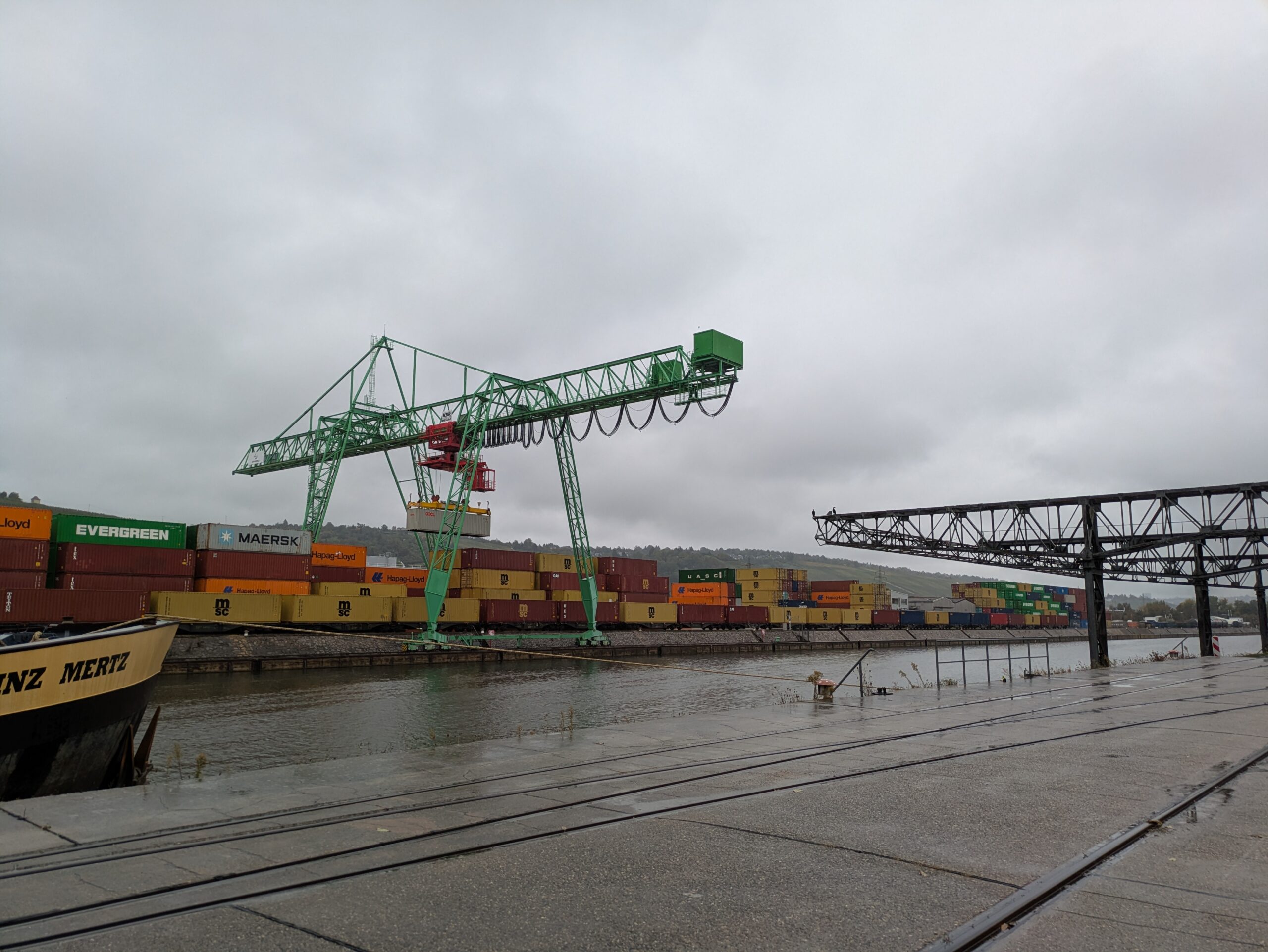 You are currently viewing 《港口不只装卸货物：斯图加特港的土地、物流与城市账本》｜Beyond Cargo: Land, Logistics and the Urban Economy of Hafen Stuttgart